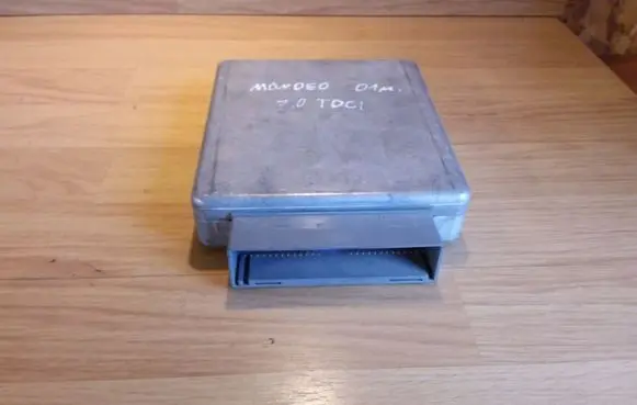 Ford Mondeo Mk III Engine control unit/module 2S7A12A650BPF
