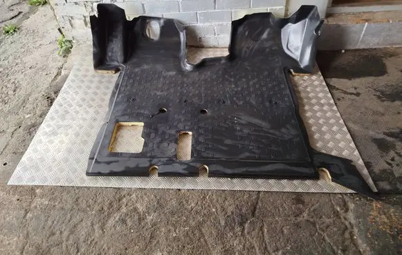 Renault Trafic III (X82) Front floor carpet liner 749022437R 83660170 288846