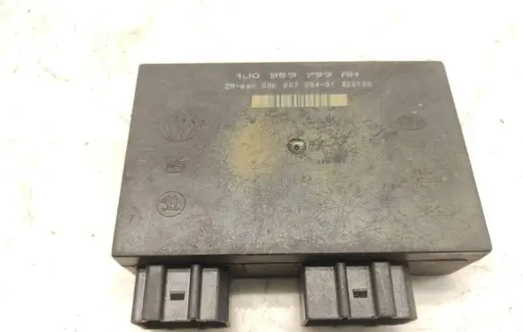 Volkswagen Golf IV Comfort/convenience module 1J0959799AH