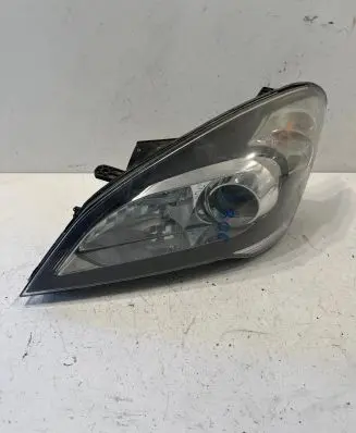 KIA Ceed Headlight/headlamp 921011H