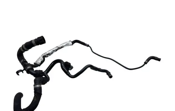 Engine coolant pipe/hose