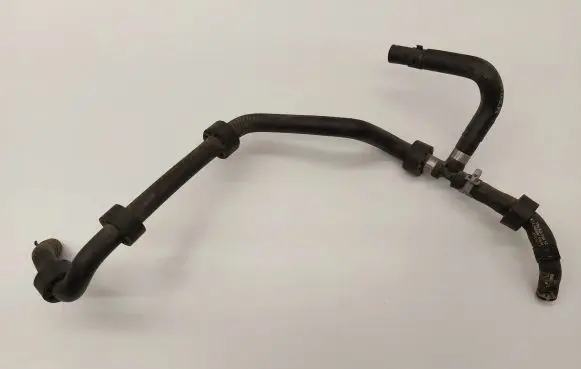 Volkswagen PASSAT B8 Engine coolant pipe/hose 03N121030B