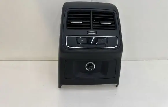 Audi A5 Rear air vent grill 8W0864376