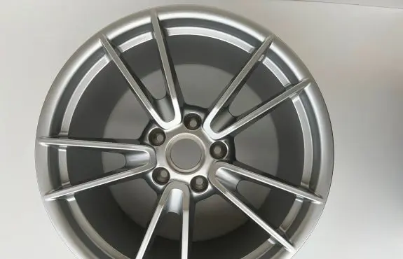 Porsche 992 R20 alloy rim 992601025A