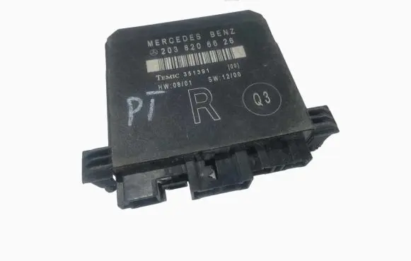 Mercedes-Benz C W203 Door control unit/module 2038206626