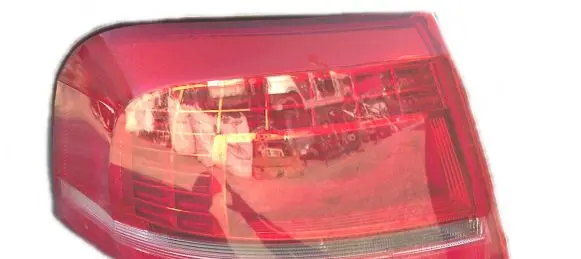 Volkswagen PASSAT B7 Rear/tail lights