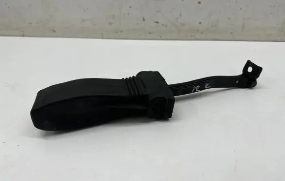 Audi A6 S6 C8 4K Front door check strap stopper 4K0837267