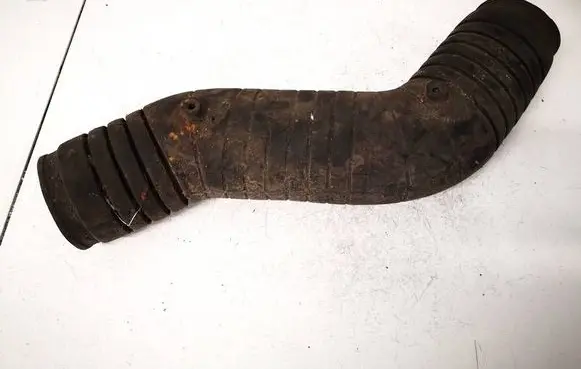 Volkswagen PASSAT B3 Air intake hose/pipe 357129627B