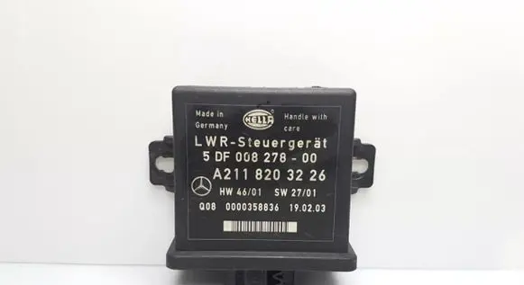 Mercedes-Benz E W211 Light module LCM A2118203226