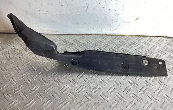 Lexus IS III XE30 Fender end trim 5382853040