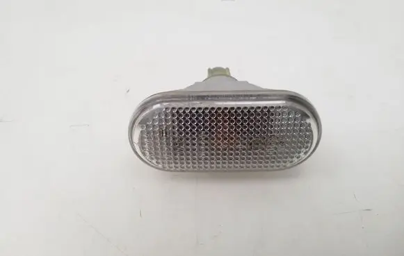 Nissan Note (E11) Front fender indicator light 26160AX001