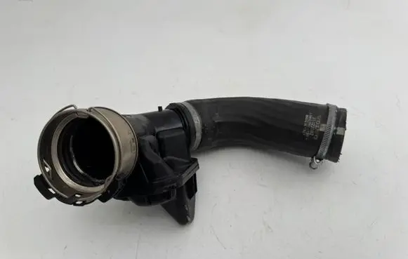 Volvo XC90 Intercooler hose/pipe 31422062