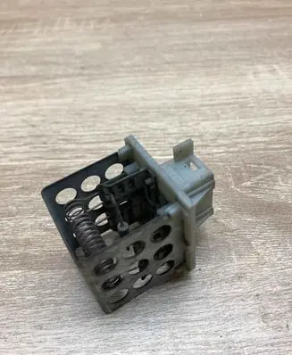 Peugeot 407 Heater blower motor/fan resistor 38574