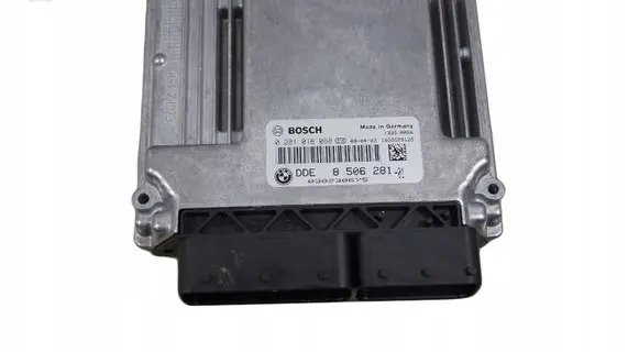 BMW 1 E81 E87 Engine control unit/module