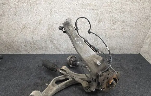 Porsche Cayenne (92A) Front wheel hub spindle knuckle 7P5407152A 7P0407271C