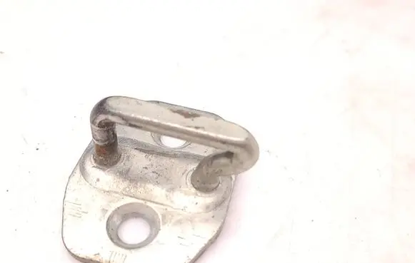 Mercedes-Benz Sprinter W906 Rear door lock loop/hook striker A9067200004