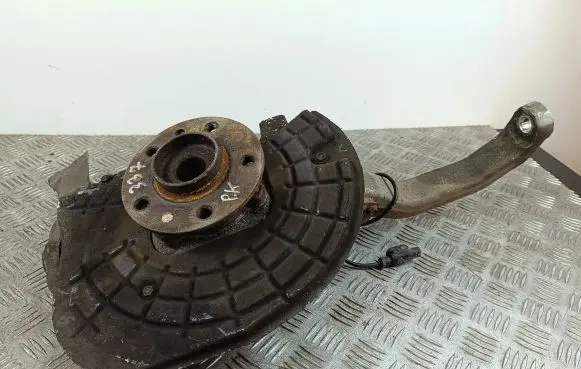 Maserati Quattroporte Front wheel hub