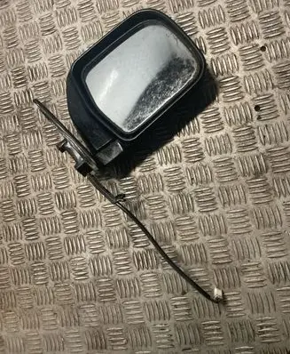 Toyota Hilux (N80, N90, N100, N110) Front door electric wing mirror