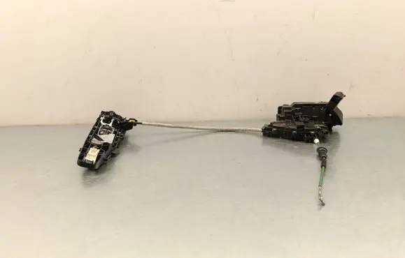 Mercedes-Benz EQC Rear door lock A2220064099