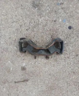 Subaru Outback Gearbox mount 41022AA180 41022AC180