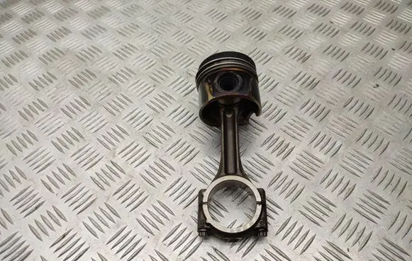 Skoda Octavia Mk3 (5E) Piston with connecting rod 