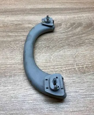 Mercedes-Benz E W211 Rear interior roof grab handle A2118100051