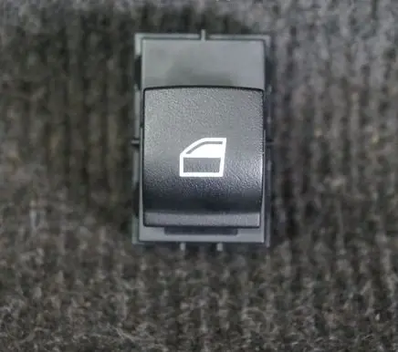 BMW 2 F46 Electric window control switch 9208107