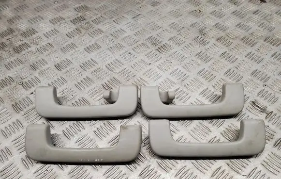 Audi Q7 4L A set of handles for the ceiling 
