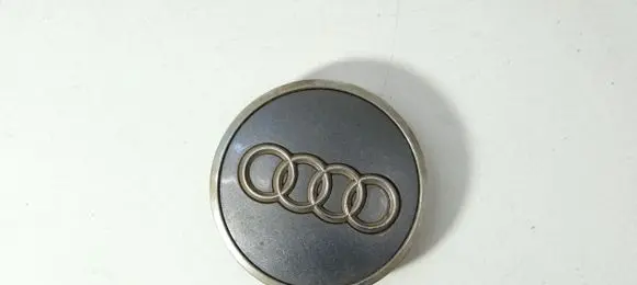 Audi A5 8T 8F Original wheel cap 8W0601170
