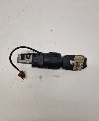 Peugeot 208 Ignition lock 9663123380