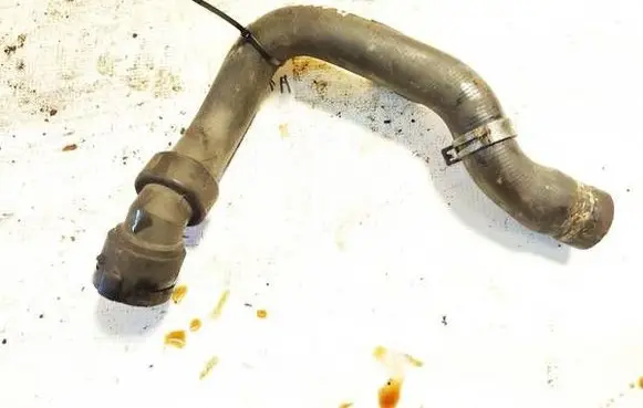 Audi A4 S4 B5 8D Engine coolant pipe/hose 8d0121101ad