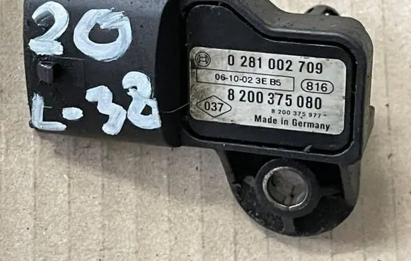 Renault Scenic I Air pressure sensor 8200375080 8200375977 0281002709