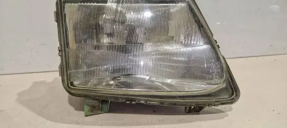 Mercedes-Benz Vito Viano W638 Headlight/headlamp 084401119R