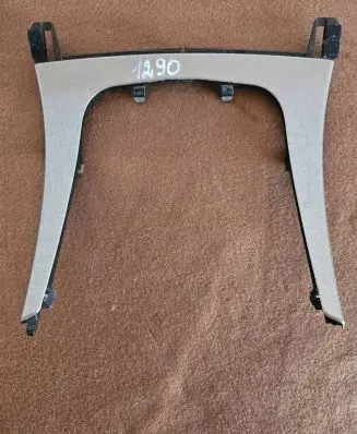 Opel Insignia A Gear shifter surround trim plastic 13245741