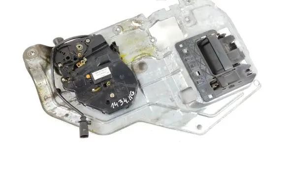 Volkswagen Transporter - Caravelle T5 Loading door lock 7H0827201AT