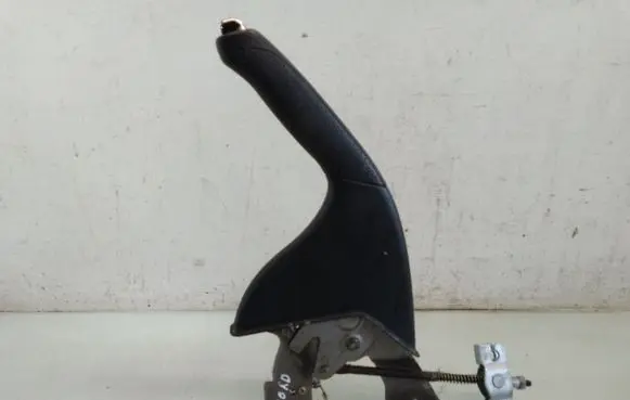 Handbrake/parking brake lever assembly