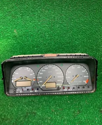 Volkswagen PASSAT B3 Speedometer (instrument cluster) 357919033cs 357919042j
