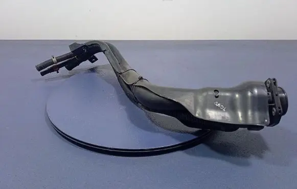 KIA Stonic Fuel tank filler neck pipe 