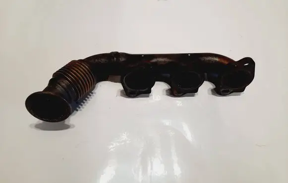Infiniti FX Exhaust manifold