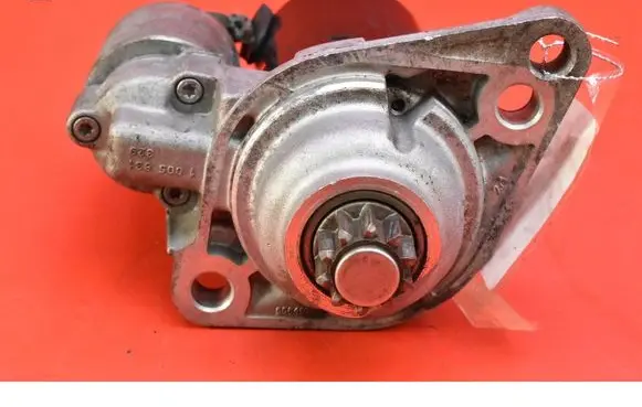 Volkswagen Golf Plus Starter motor 02Z911023E