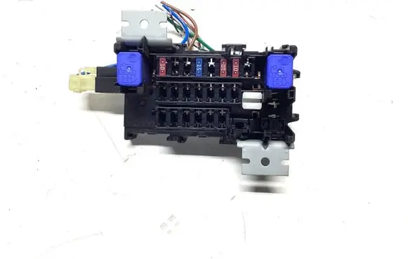 Nissan Qashqai+2 Fuse module