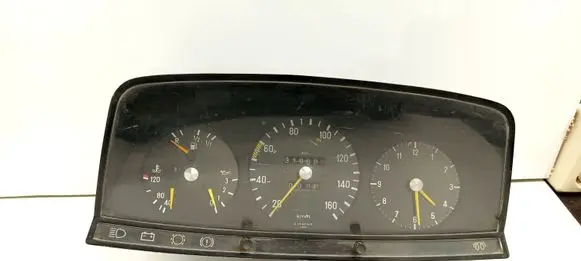 Mercedes-Benz 200 300 W123 Speedometer (instrument cluster) 1235425401 0105426006 0035404647