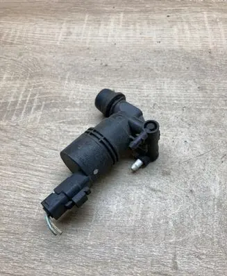 Renault Espace IV Windscreen/windshield washer pump 030639