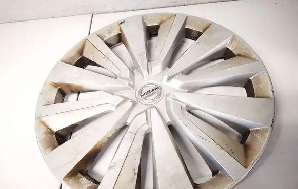 Nissan Micra R16 wheel hub/cap/trim 403155FA0B DEFECT