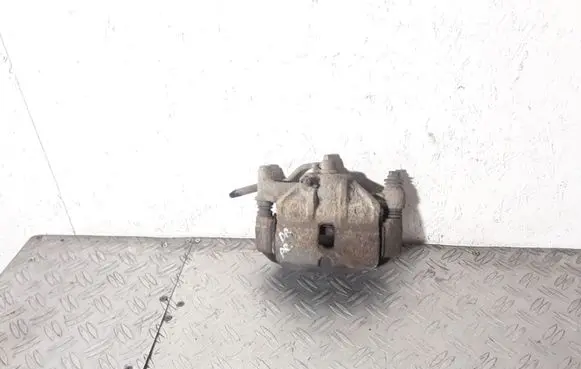 Hyundai i20 (PB PBT) Front brake caliper