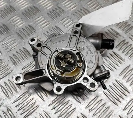 Mercedes-Benz GL X166 Vacuum pump A2780104903