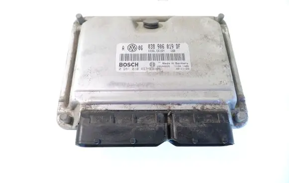 Volkswagen Golf IV Engine control unit/module 038906019DF 0281010497