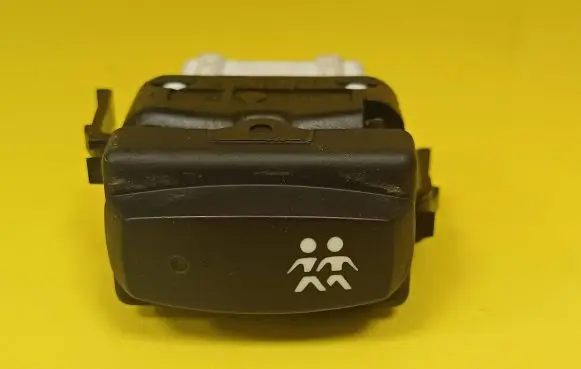 Renault Laguna I Central locking switch button 26488