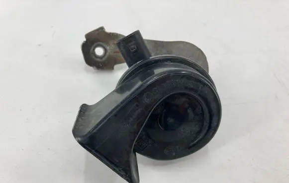Volkswagen Golf VI Horn signal 703881157