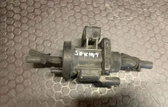 Mercedes-Benz Sprinter W901 W902 W903 W904 Valve vacuum 00054504